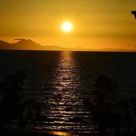 Sea View Luxury Apartment Plataria Esterno foto