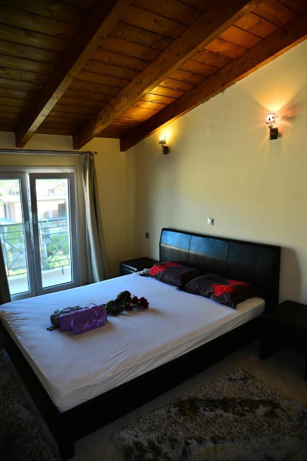 Sea View Luxury Apartment Plataria Esterno foto